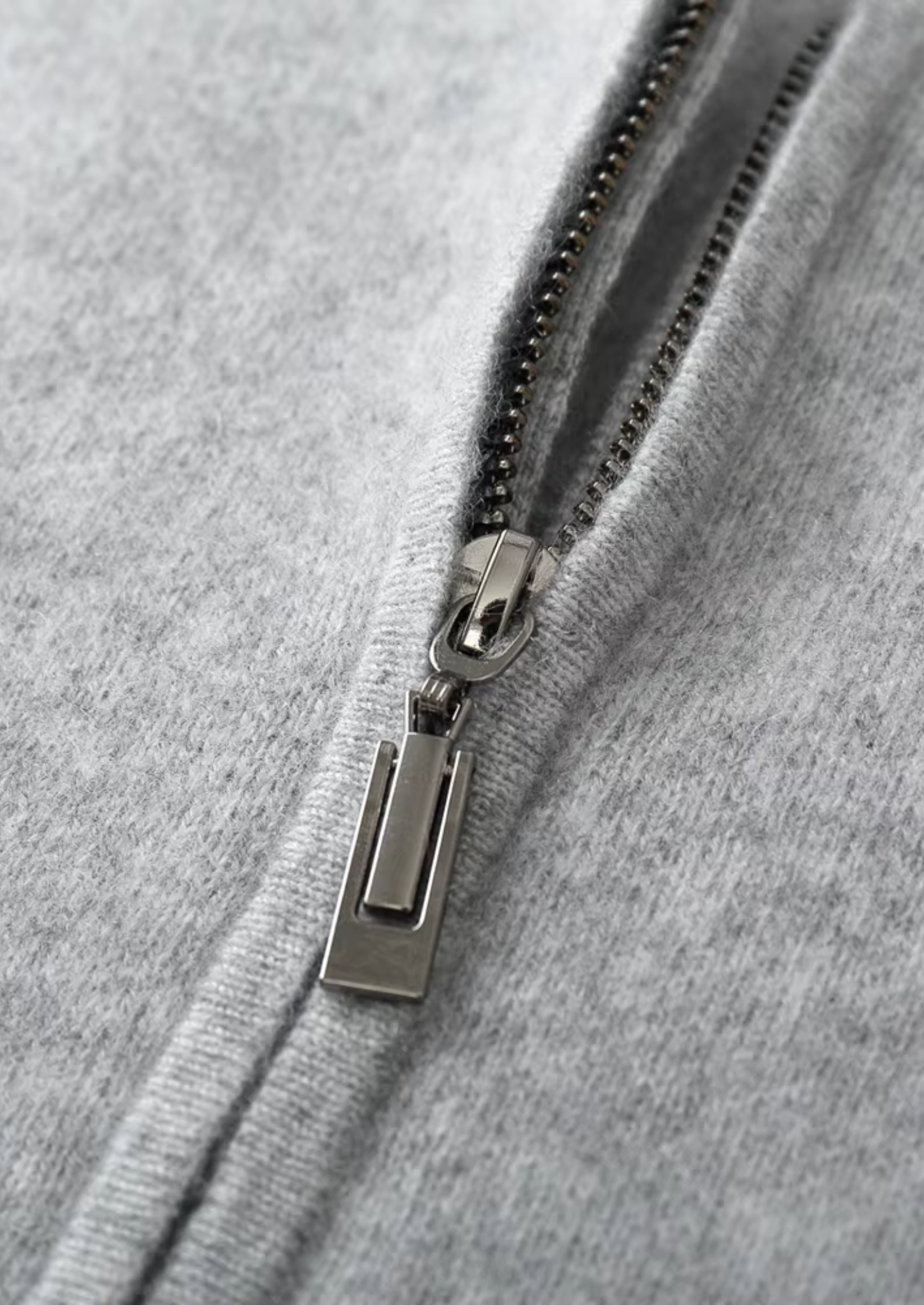 PURE EXTRA-jemná merino vlna v-pletený kardigan