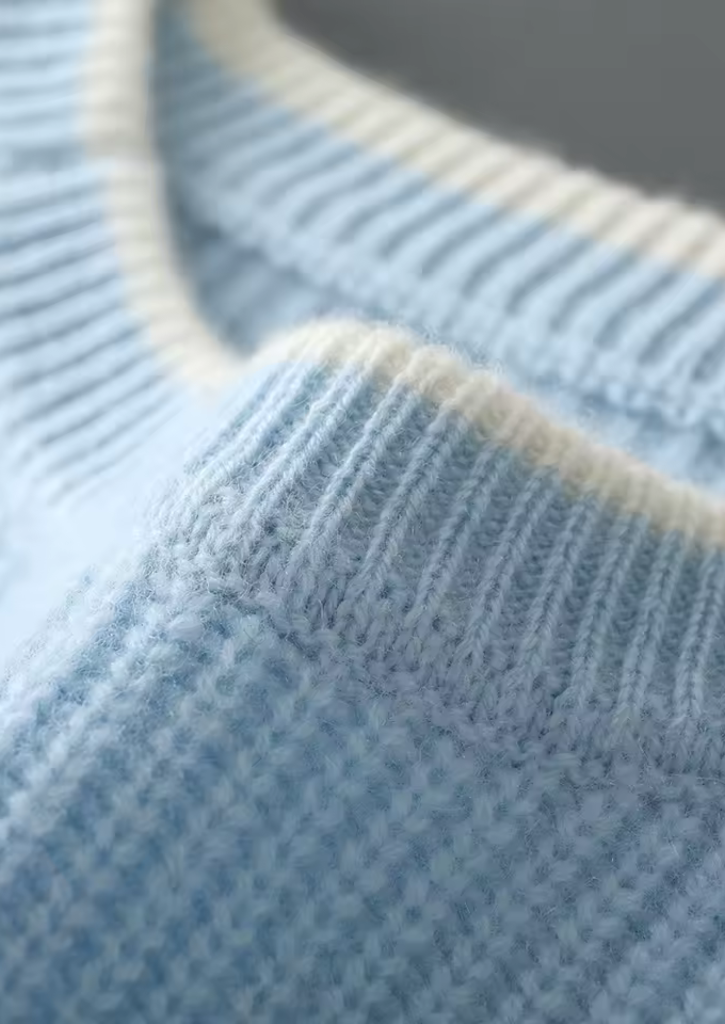 PURE JEMNÁ MERINO VLNA DVOJIBAREVNÝ POSÁDKOVÝ SVETR