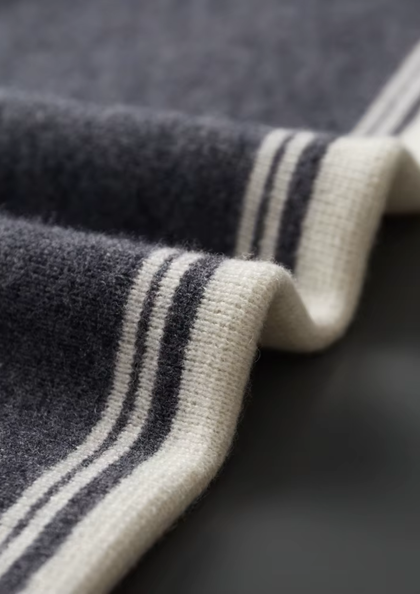 ZIMAVA | PURE MERINO VLNA DAMIEN SADA
