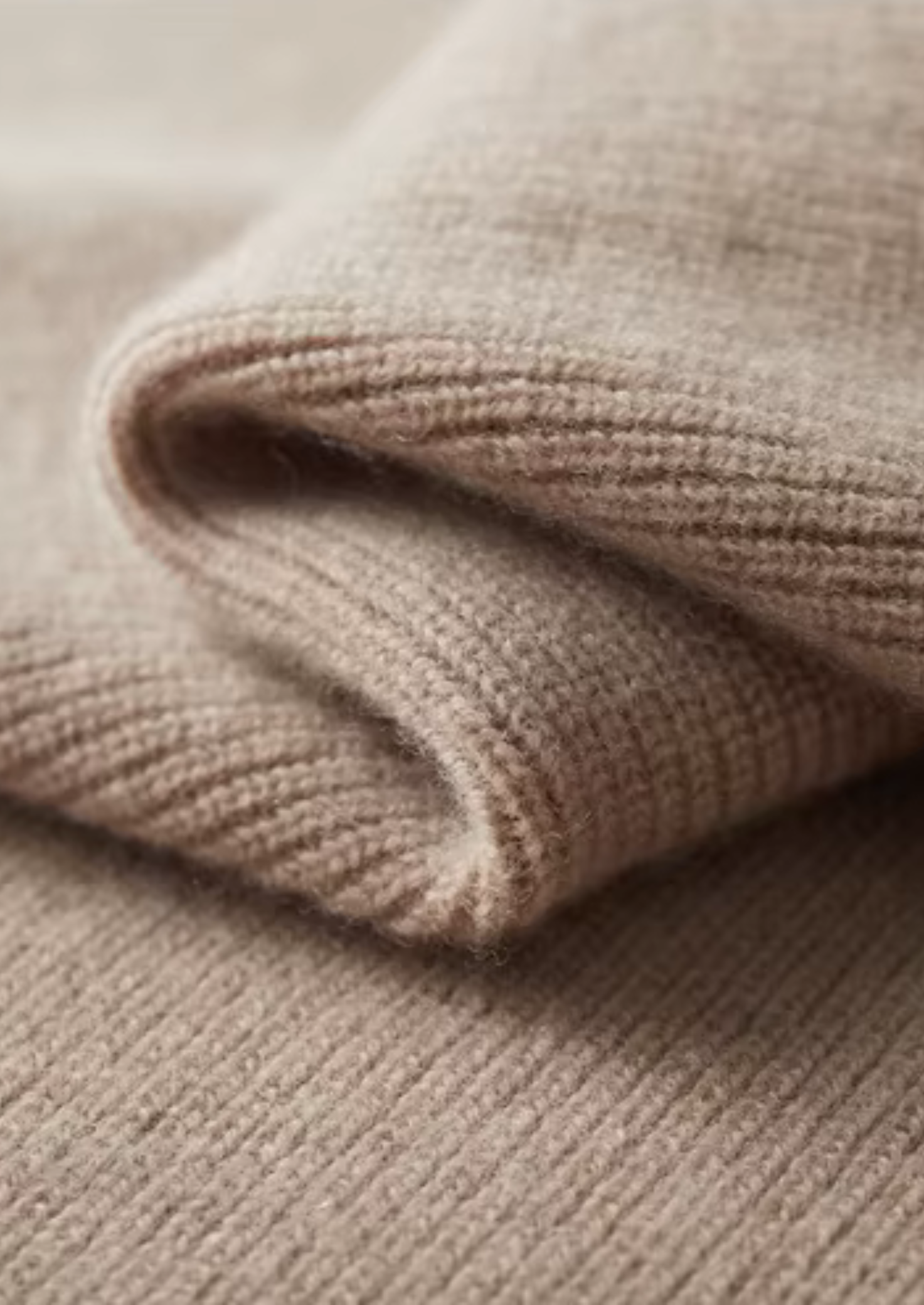 PURE EXTRA-JEMNÁ MERINO VLNA S DVOJITOU BARVOU SE ZIPEREM SVETR POLO