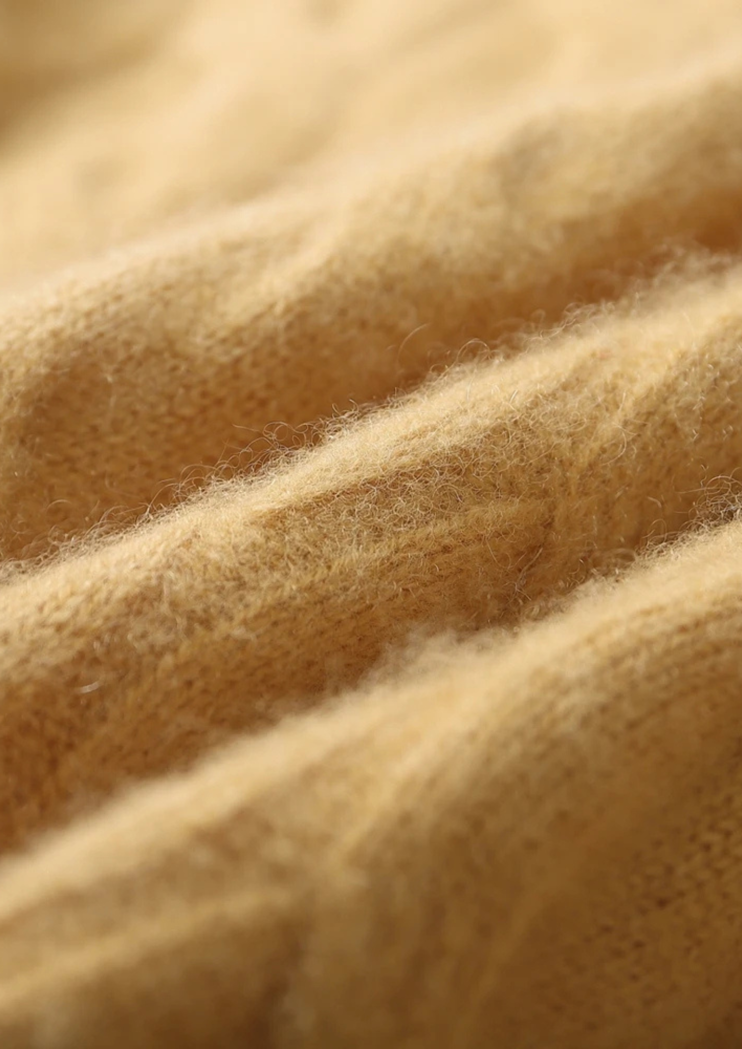 Prémiový svetr s kabelovým vzorem z kašmíru