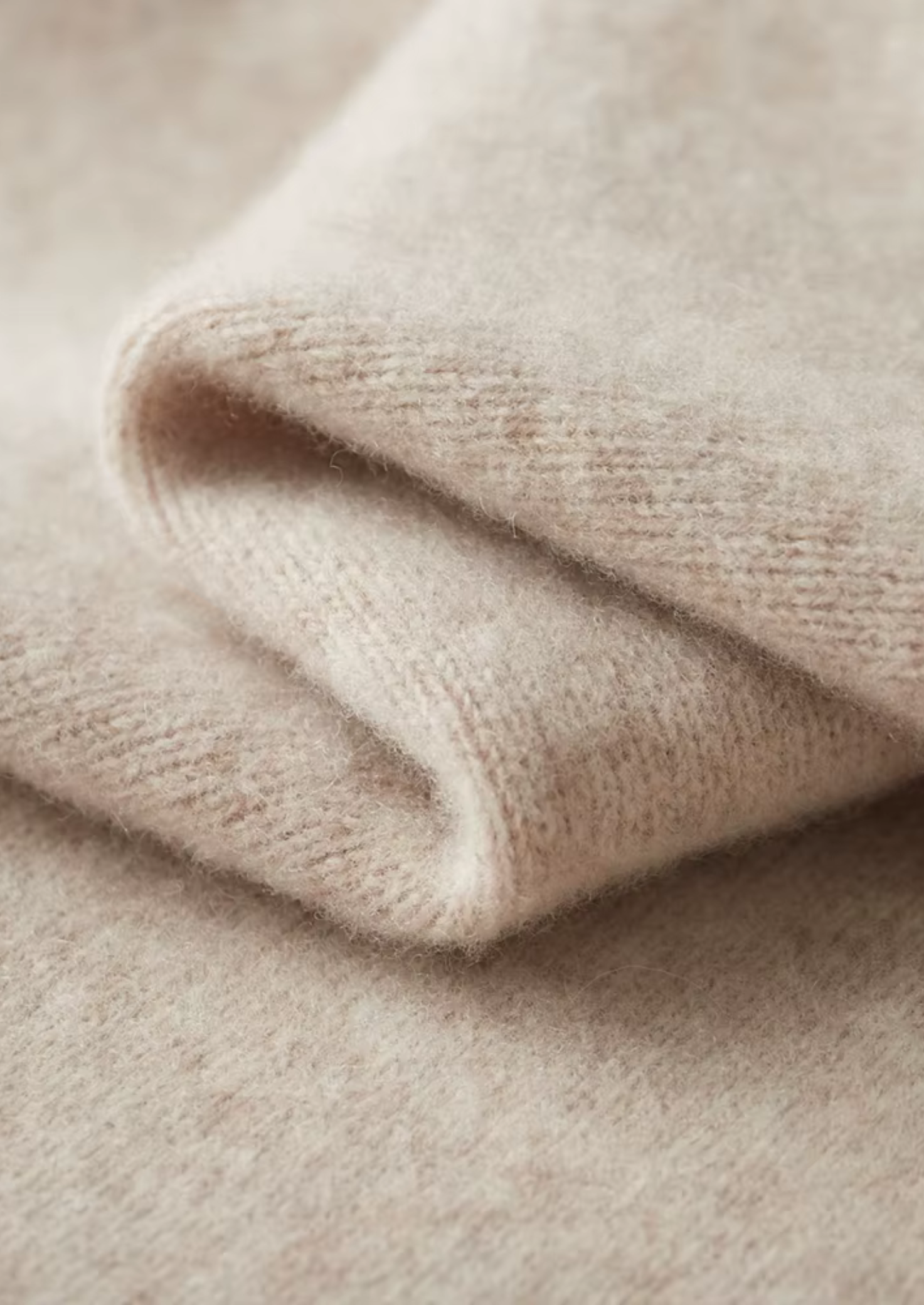 Čistá extra jemná merino vlna s kapucí s knoflíky