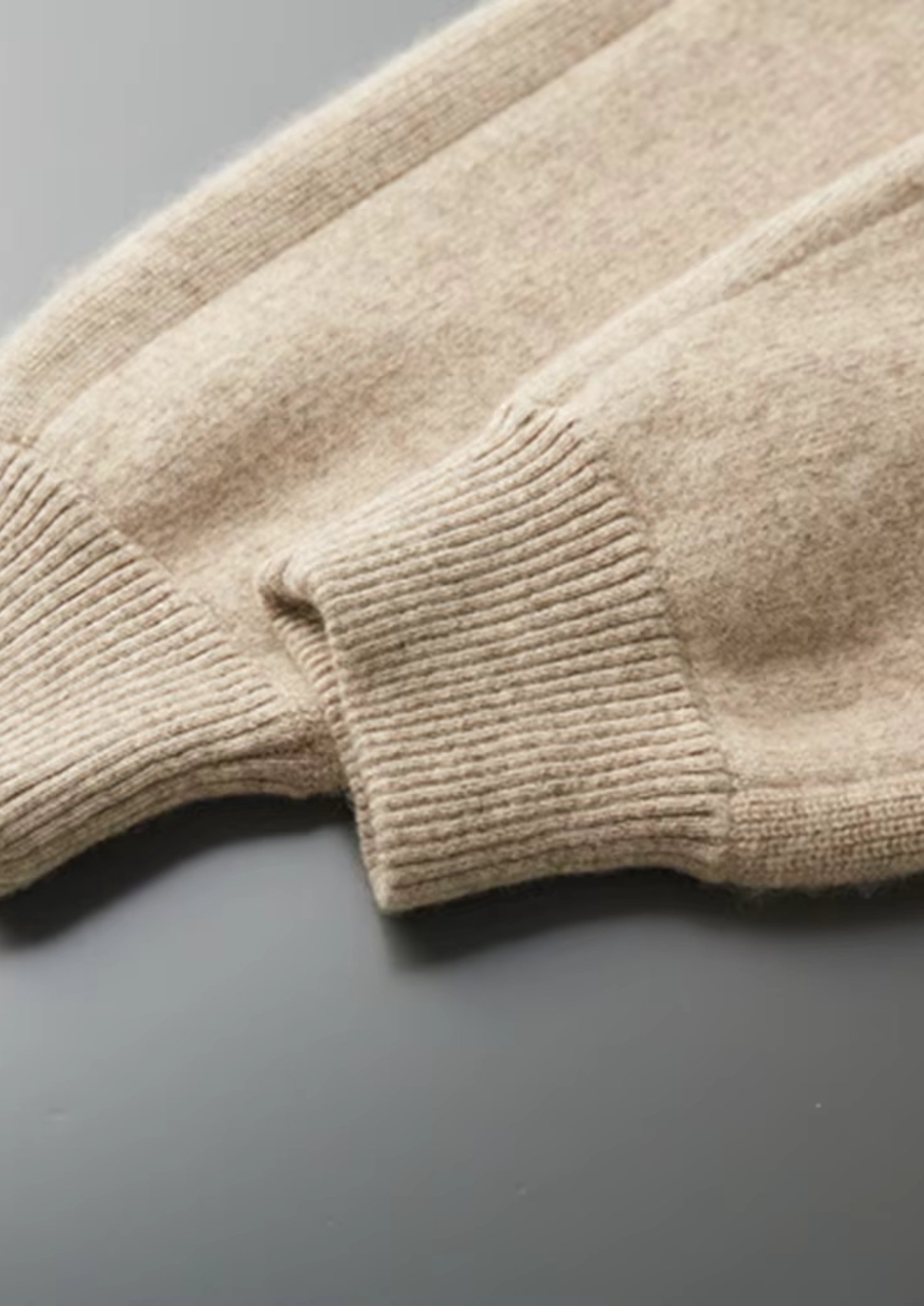 Prémiový soubor volnočasových kalhot a svetrů z kašmíru