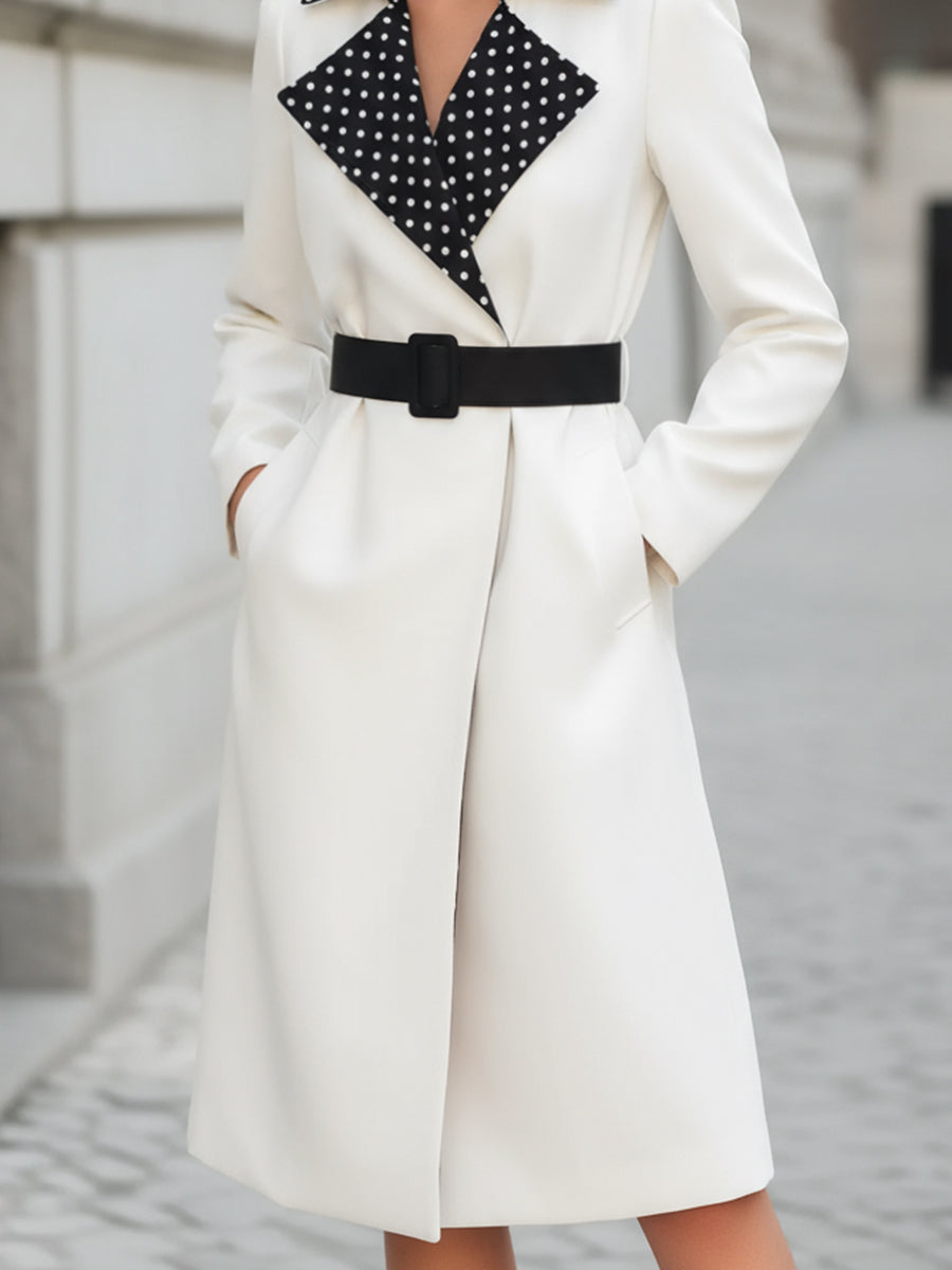 Károvaná kontrastní béžová trench coat s opáskem a s rozparkem