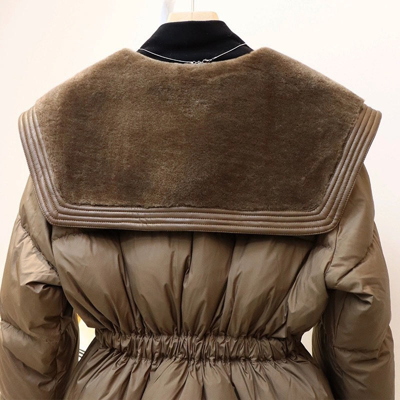 zimní péřová bunda s kožešinovým límcem - styl pro teplo v zimě