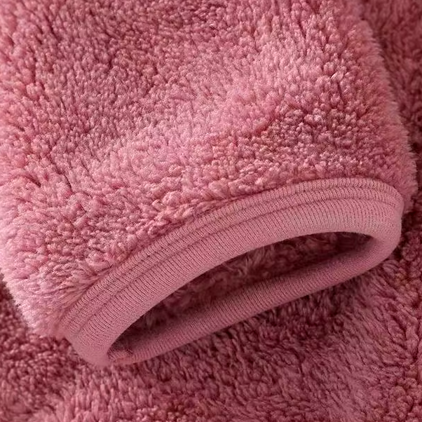 Fleecová bundička – s kapucí a pohodlným volným střihem – útulný ležérní vzhled