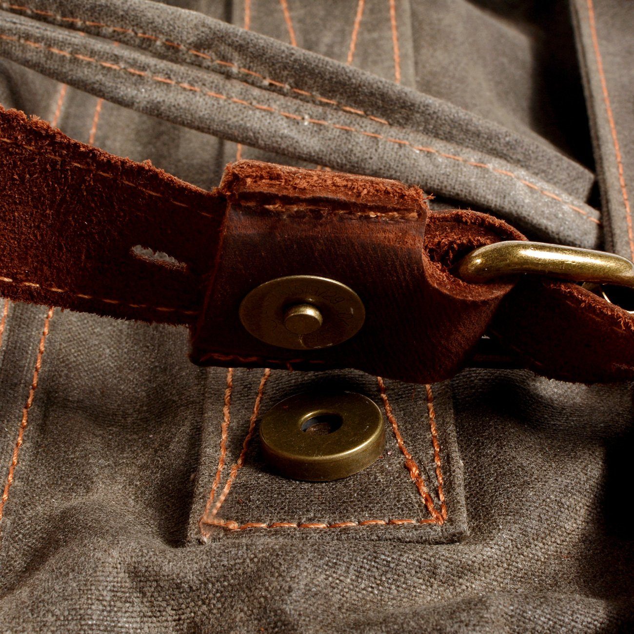 Plátěný batoh na stažení | MONTREUX