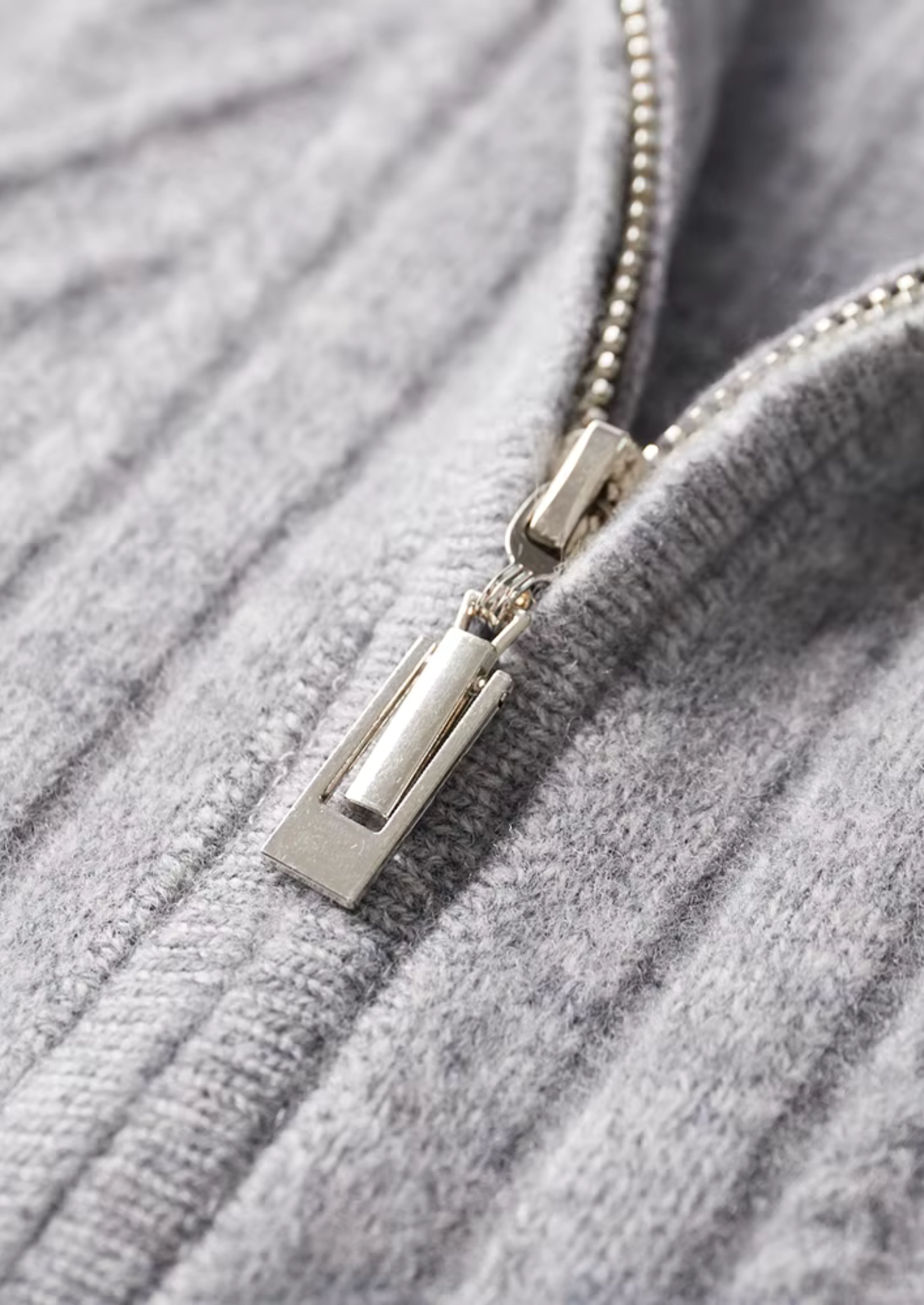 PURE EXTRA-jemná merino vlna vzorovaný zapínací svetr