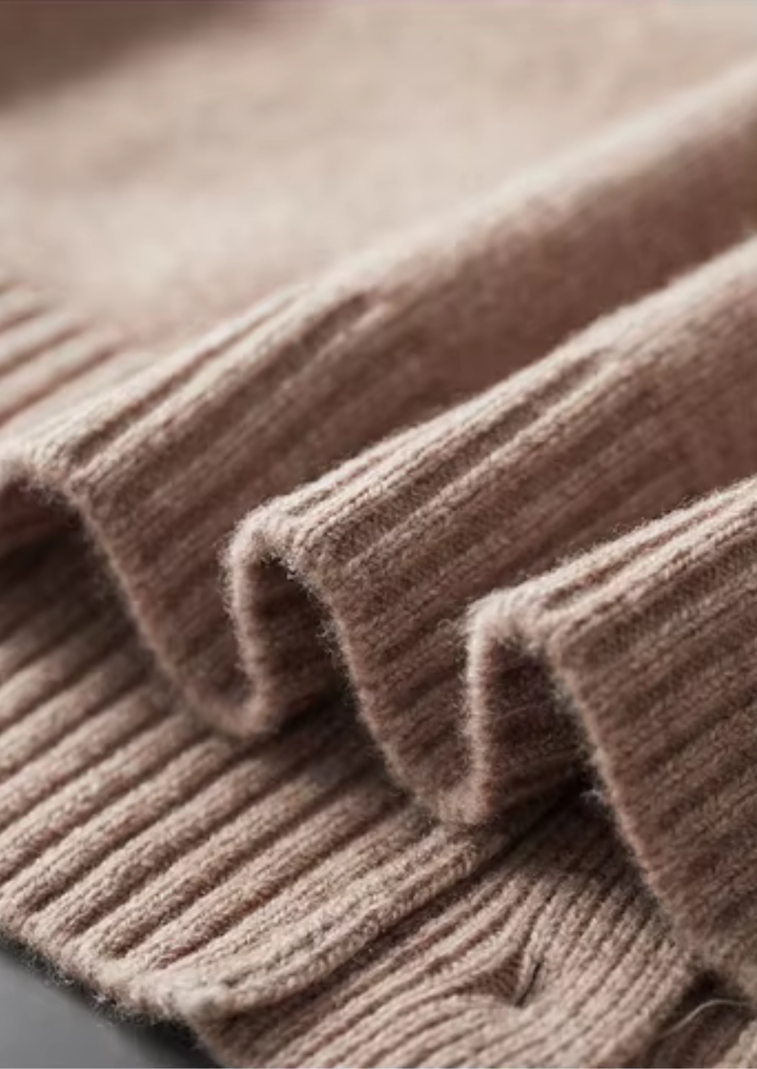 PURE EXTRA-FINE MERINO WOOL BUTTON CARDIGAN