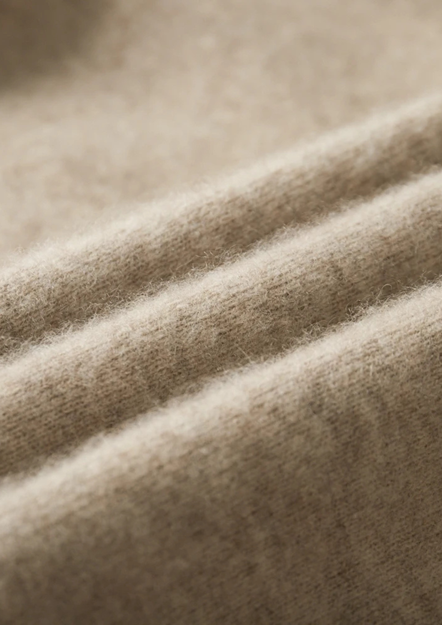 Prémiový ženský polo svetr s kapucí ze saši hedvábí