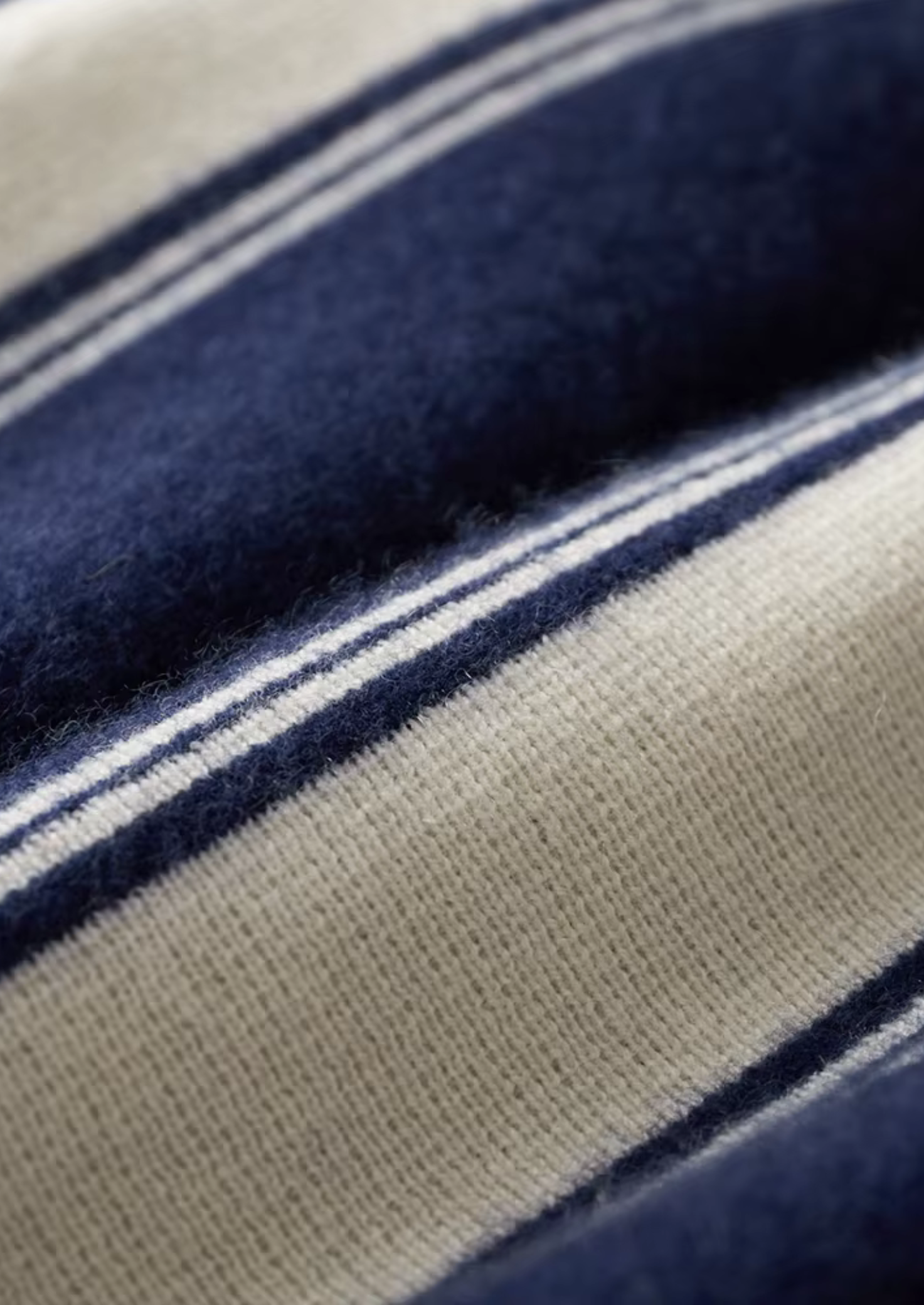 ZIMAVA | PURE MERINO VLNA DAMIEN SADA