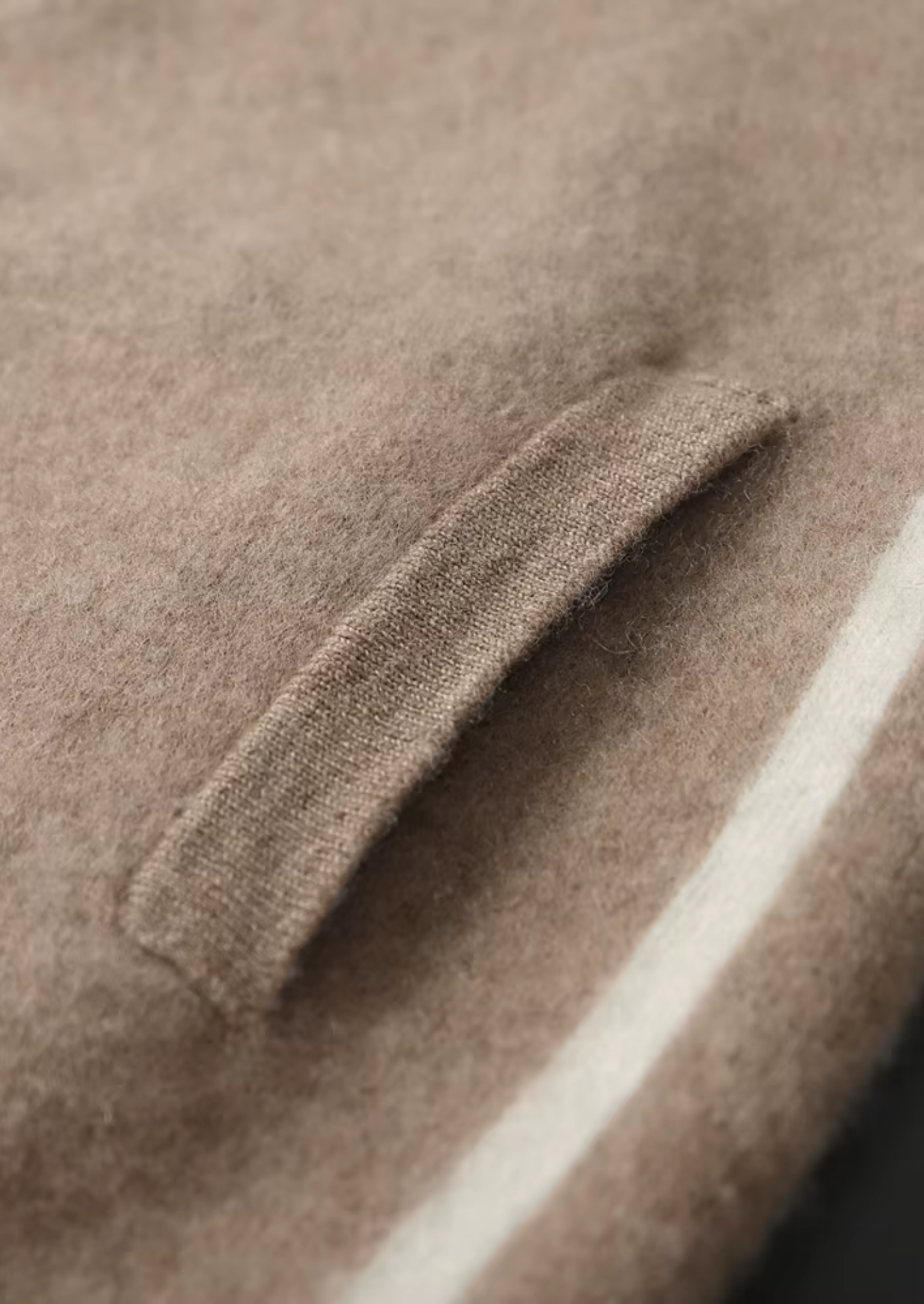 Prémiová dvojitá barevná kapucová mikina s jemnou kašmírovou tkaninou